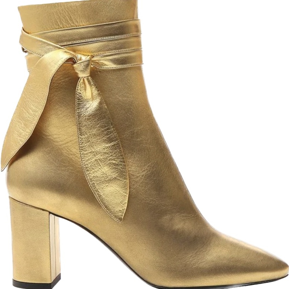 SAINT LAURENT
Lou leather ankle boots